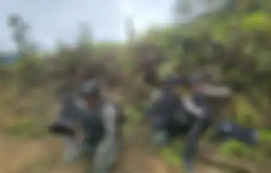 Egianus Kogoya Makin Terpuruk di Persembunyian, TNI Polri Sukses Kuasai Markas KKB Papua Berisi Ribuan Amunisi dan Senjata Mematikan