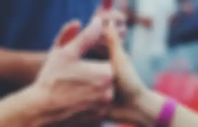 Arti Kedutan di Jempol Tangan, Bagi Wanita Bisa Dianggap Pertanda Kedatangan Pria Istimewa