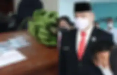 Kantor BNN Tasikmalaya Dikirimi Uang Mainan dan Pisang Mentah Usai Kepalanya Viral Minta THR, Iwan Kurniawan Disebut Masih Diperiksa, Kena Sanksi?