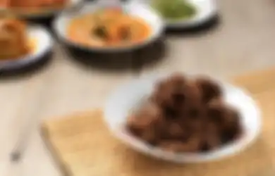Jadi Menu Khas Lebaran 2023, Begini Tips Mudah Masak Rendang yang Enak dan Gak Alot