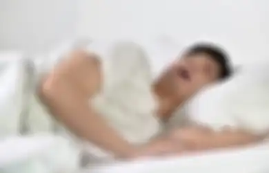 Pemilihan Bantal Juga Penting Loh! Inilah 5 Cara Mengatasi Tidur Mendengkur Agar Tak Ganggu Pasangan