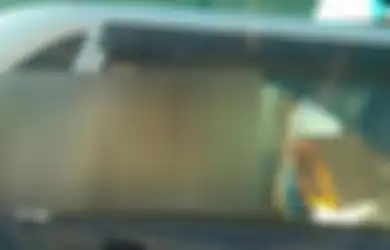 Tabrak Motor Polisi, Pengendara di Jember Kabur Setelah Diduga Mesum di Mobil, Sempat Jadi Sasaran Amukan Warga 