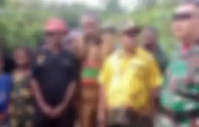 2 Tahun  Hidup di Hutan Akibat Gangguan KKB Papua, Adam Fatete dan Keluarga Kini Bisa Pulang ke Kampung Halaman, Ternyata Sempat Diajak Bergabung