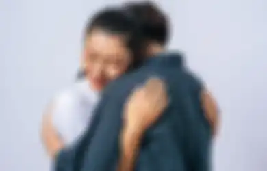Cuddling dengan Pasangan Selalu Berujung Hubungan Intim? Ahli Bongkar Fakta Tak Disangka-sangka