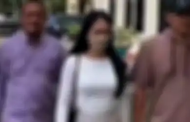 Viral Video Syur Mirip Karyawati Cikarang, AD Bantah hingga Beri Pernyataan Ini