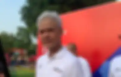 Pak RW Asal Banten Ini Mendadak Viral di TikTok Gegara Mirip Capres Ganjar Pranowo: Gaya Jalan dan Rambut Mirip...