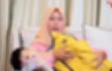 Sha Wang Pilu Nyaris Disuntik Mati Ibu Kandungnya Saat Kecil, Siti Aisah Tahan Tangis Bongkar Cerita Mantan Majikan: Bos Sendiri yang Bicara