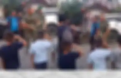 7 Bocah Berjejer Beri Hormat dari Pinggir Jalan, Respon Mayjen Totok Imam Santoso Tuai Pujian