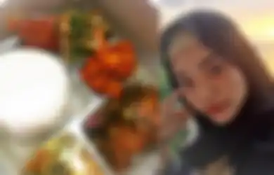 Wanita Ini Kerja Keras Jual Nasi Kotak Sederhana Meski Suaminya Artis Kondang, Sadar Masih Punya Kekurangan Hingga Titipkan Doa Ini