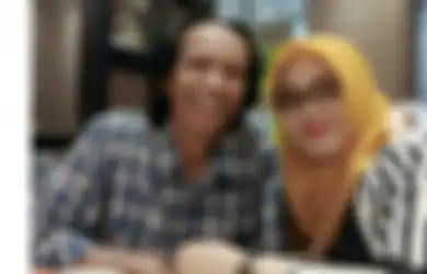 Mandra Bahagia Sekaligus Kesal, Sang Komedian Legendaris Dikaruniai Anak Lagi di Usia 54 Tahun: Ini Cucunya?