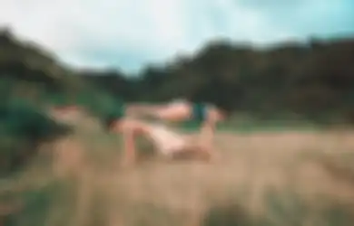 5 Posisi Hubungan Intim yang Terinspirasi dari Gerakan Yoga, Gak Cuma Rileks tapi juga Makin Mesra!