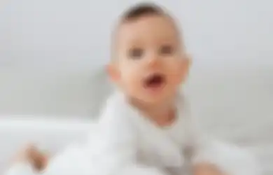 Bingung Cari Kado untuk Bayi Laki-laki yang Baru Lahir? Ini Dia 10 Hadiah Paling Bermanfaat yang Bisa Kamu Beli