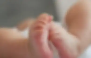Tali Pusar Masih Menempel, Warga Syok Temukan Bayi Dibuang Dekat WC Rumah Warga