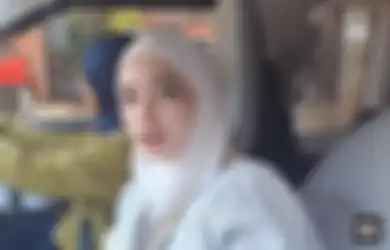 Nekat Live Zoom Sambil Nyetir, Inara Rusli Beberkan Kronologi Kecelakaan hingga Bikin Pengendara Motor Nyungsep: Namanya Juga Pekerjaan