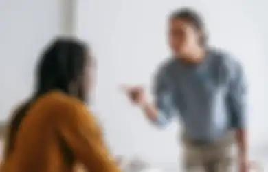 10 Tanda Hubungan Percintaan Kita Sudah Enggak Bisa Dipertahankan Lagi