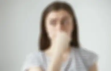 Sudah Pakai Deodoran dan Parfum Tapi Tetap Bau Badan? Ini Penyebabnya