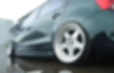 Baru Tahu, Ternyata Ini Yang Terjadi Jika Mobil Kalian Ganti Pelek Lebih Lebar