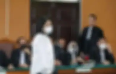 Kenakan Busana Serba Hitam, Penampilan Putri Candrawathi saat Pindah ke Lapas Pondok Bambu Jadi Sorotan