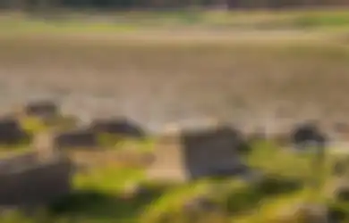 Misteri Makam-Makam Kuno di Waduk Gajah Mungkur, Saksi Bisu Peristiwa Penggusuran Warga pada 1970-an