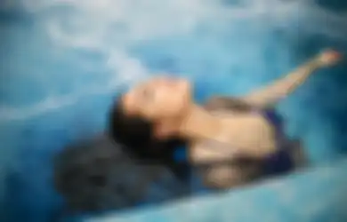 Waspada, Kenali 4 Bahaya Melakukan Hubungan Intim di Kolam Renang bagi Wanita