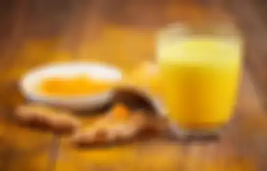 7 Manfaat Kunyit Asam Buat Cewek Cerahkan Kulit dan Redakan Nyeri Mens