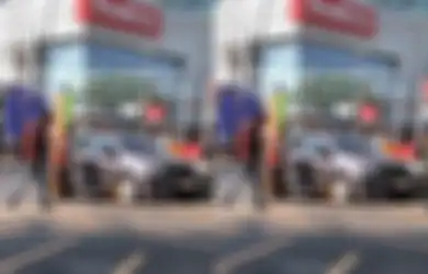 Video Tukang Parkir Kerja Bawa Mobil Ini Viral di TikTok, Netizen: Kadang Kasihan, tapi Lebih Kasihan Aku