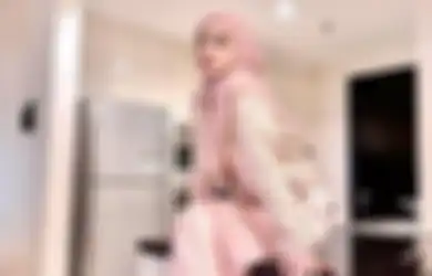  Rumah Inara Rusli Didatangi Petugas Pengadilan, Pengacara Virgoun Sempat Tak Boleh Masuk, Kenapa?   