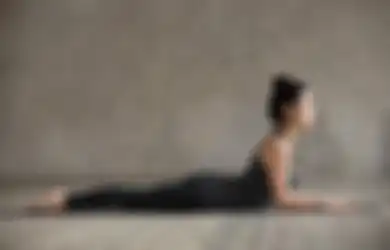 5 Gerakan Yoga Ini Efektif Mengecilkan dan Melangsingkan Perut, Simak