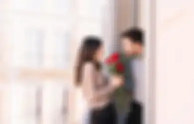 Arti Mimpi Bertemu Orang yang Kita Sukai Diam-diam, Benarkah Jodoh?