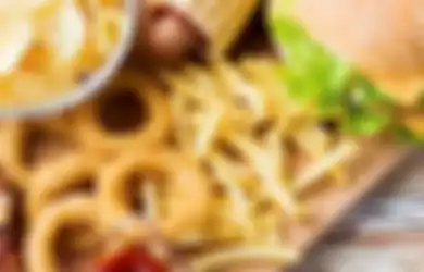 Bukannya Bikin Kenyang, 5 Makanan Ini Malah Bikin Kita Makin Lapar!