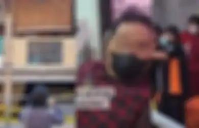 Hamka dan Anak Bungsunya Ditemukan Tewas dalam Posisi Sujud, Polisi Kuak CCTV Kasus Koja: Mengarah ke rumah
