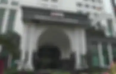 Bandingkan Masing-Masing Lembaga Jasa Keuangan Khusus di Indonesia