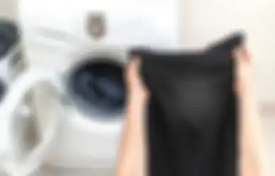 Biar Enggak Luntur, Pakai Bahan Dapur Ini saat Cuci Baju Warna Hitam 