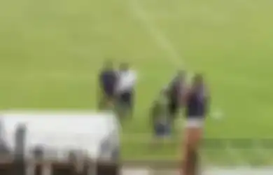 Innalillahi, Pemain Bola U-13 di Bojonegoro Ambruk Tersambar Petir saat Pertandingan, Begini Kondisinya di ICU 
