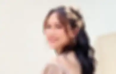 Happy Asmara Unggah Foto Menangis Curhat Soal Perpisahan, Warganet: Melepaskan Tidak Semudah Mengikhlaskan