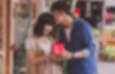 Bikin Ayang Makin Nempel, Ini 13 Hadiah Anniversary yang Unik dan Tak Tertebak