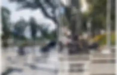 NYELENEH! Jalan di Kota Medan Dikeramik, Belasan Pemotor Tergelincir hingga Videonya Viral di TikTok