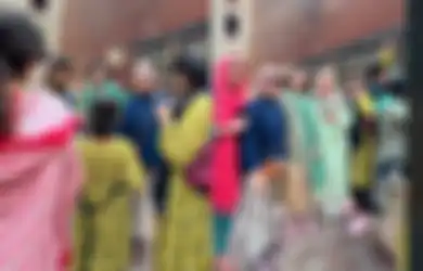 Viral di TikTok Wisatawan Indonesia Jadi Artis Dadakan, Diserbu Warga Diajak Foto Bareng saat Liburan ke Pakistan