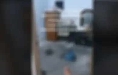 Mendadak Muncul Semburan Lumpur Disertai Bau dan Gas, Rumah Warga Demak Ini Viral di TikTok