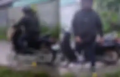 Video Kurir Lupa Bawa Paketan Viral di TikTok, Penerima Sampai Ngakak Tahu Kelakuan si Pengantar