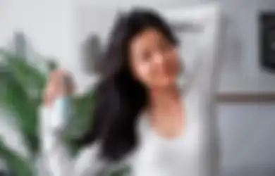 Manfaat Hair Mist yang Kini Sudah Jadi Bagian dari Gaya Hidup Cewek