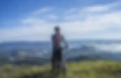 9 Ide Hadiah untuk Pacar yang Punya Hobi Bersepeda, Dijamin Bikin Doi Sumringah