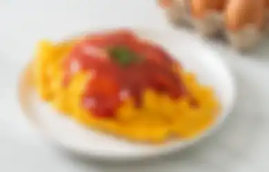 Resep Omurice Pakai 2 Telur Aja, Menu Rumahan yang Enak dan Mudah