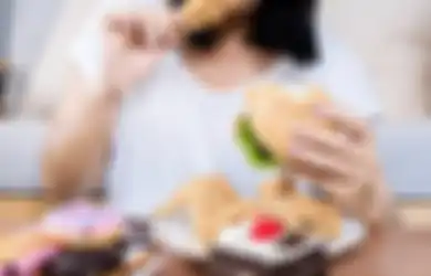 Sehabis Makan Banyak, Coba Lakukan 5 Cara Ini untuk Atasi Perut Begah