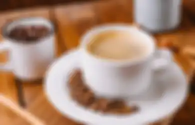 Cara Mudah Bikin Ayang Senang, Berikan Hadiah Ini Jika Doi Hobi Ngopi