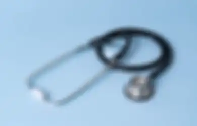 Ditanya Malah Melengos, Curhatan Dokter saat Tangani Pasien YouTuber Terkenal Ini Viral di TikTok: Suaminya Main HP, Kaki Selonjoran...