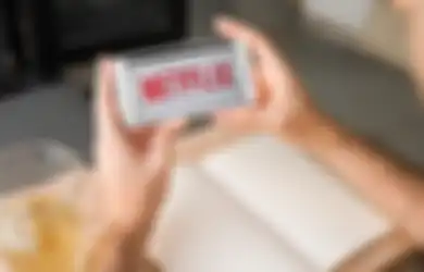 Istilah Netflix and Chill Menjadi Viral di TikTok, Ketahui Makna dan Artinya Berikut Ini