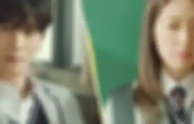 Park Hyung Sik dan Park Shin Hye Ternyata Merasa Bersalah Pakai Seragam Sekolah di Doctor Slump