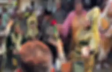 Pengantin Kesurupan saat Acara Adat Pernikahan Viral di TikTok, Mempelai Wanita Tiba-tiba Menari hingga Bikin Tamu Heboh
