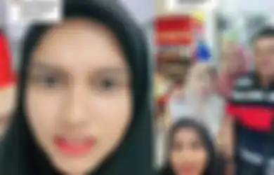 Viral di TikTok Gegara Punya Suara Mirip Laki-laki, Gadis Berhijab Ini Sering Dikira Banci